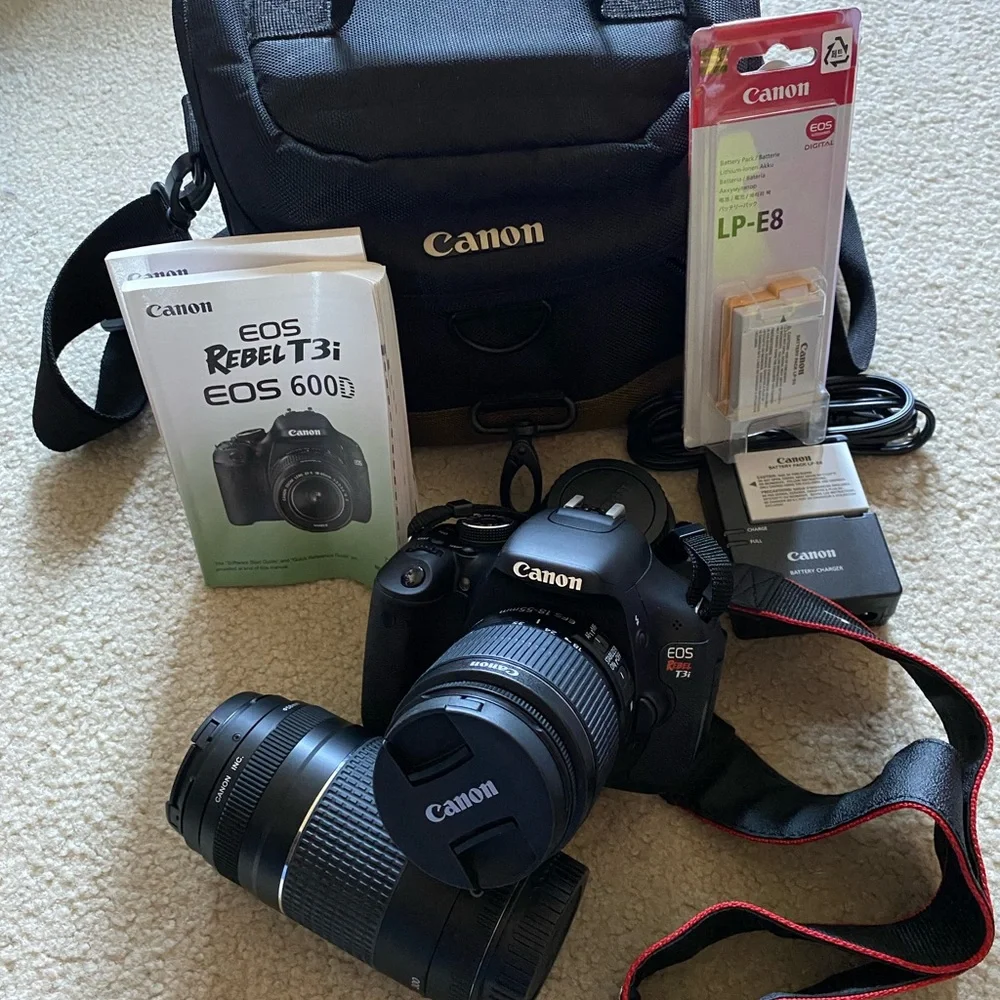 Canon EOS 600D DSLR Camera Kit - Black